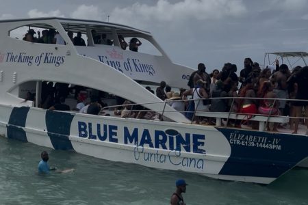 Private Boat Party Experience – $950 UP to 10 People